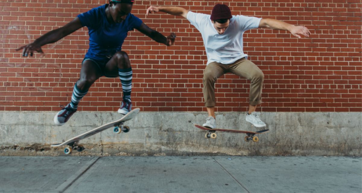 Choosing the Right Technique How to Shatter Skate Like a Pro-how to stop a skateboard for beginners